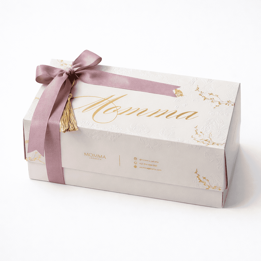Slab Cake by Momma Jakarta — Ketan Hitam · Klepon (1 of 3)